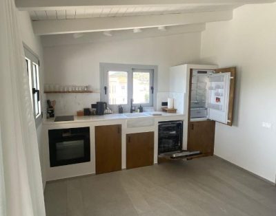Evia Bay Suites and Retreats