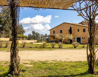 Monells Catalan Farmhouse Retreat Center