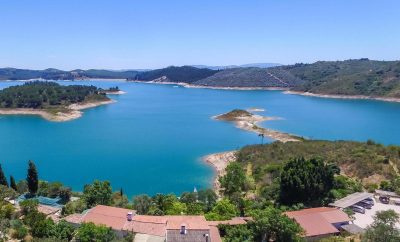 Santa Clara-a-Velha Freshwater Lake Retreat