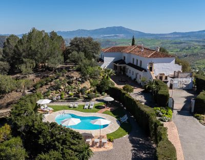 Luxury Retreat Venue with Stunning Views in the Málaga Mountains