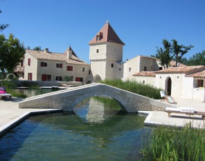 Castelnau-sur-l’Auvignon Castle