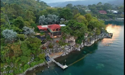 Private beachfront Lake House – Cerro de Oro