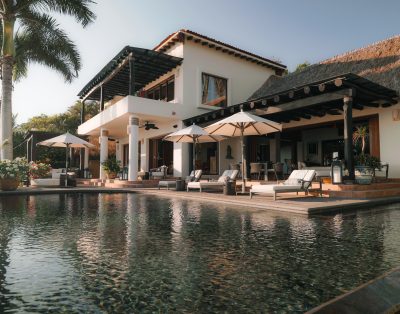 Casa Tres Reinas, Private Oceanfront Retreat Villa, Punta de Mita